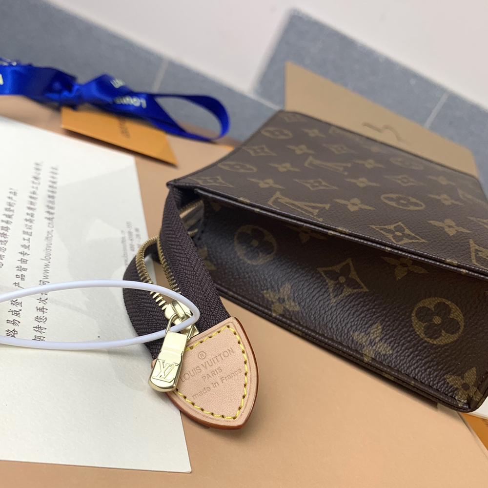 Louis Vuitton Bags M47544 19*15*6cm
