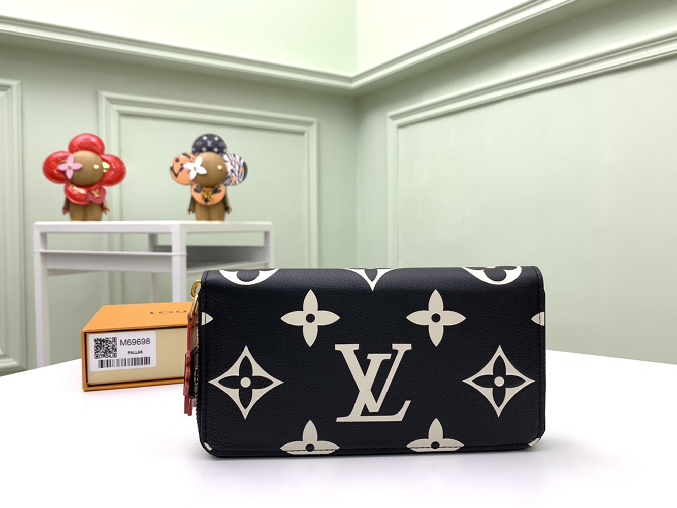 Louis Vuitton Wallets M69698 19.5*10.5*2.5cm