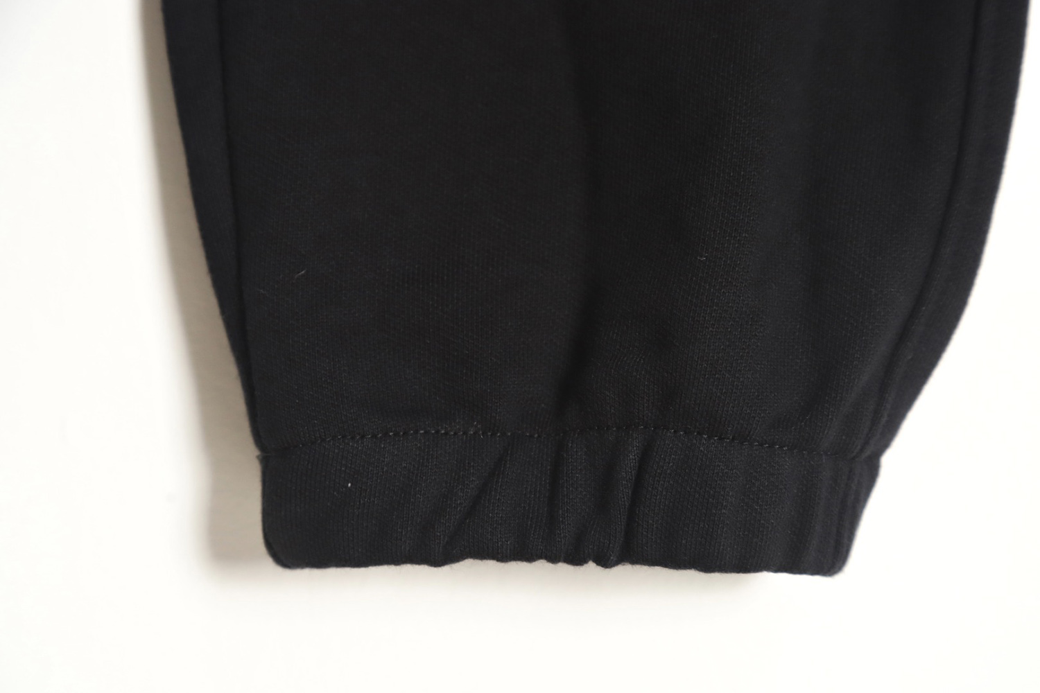 Ami Paris embroidered hearts trousers