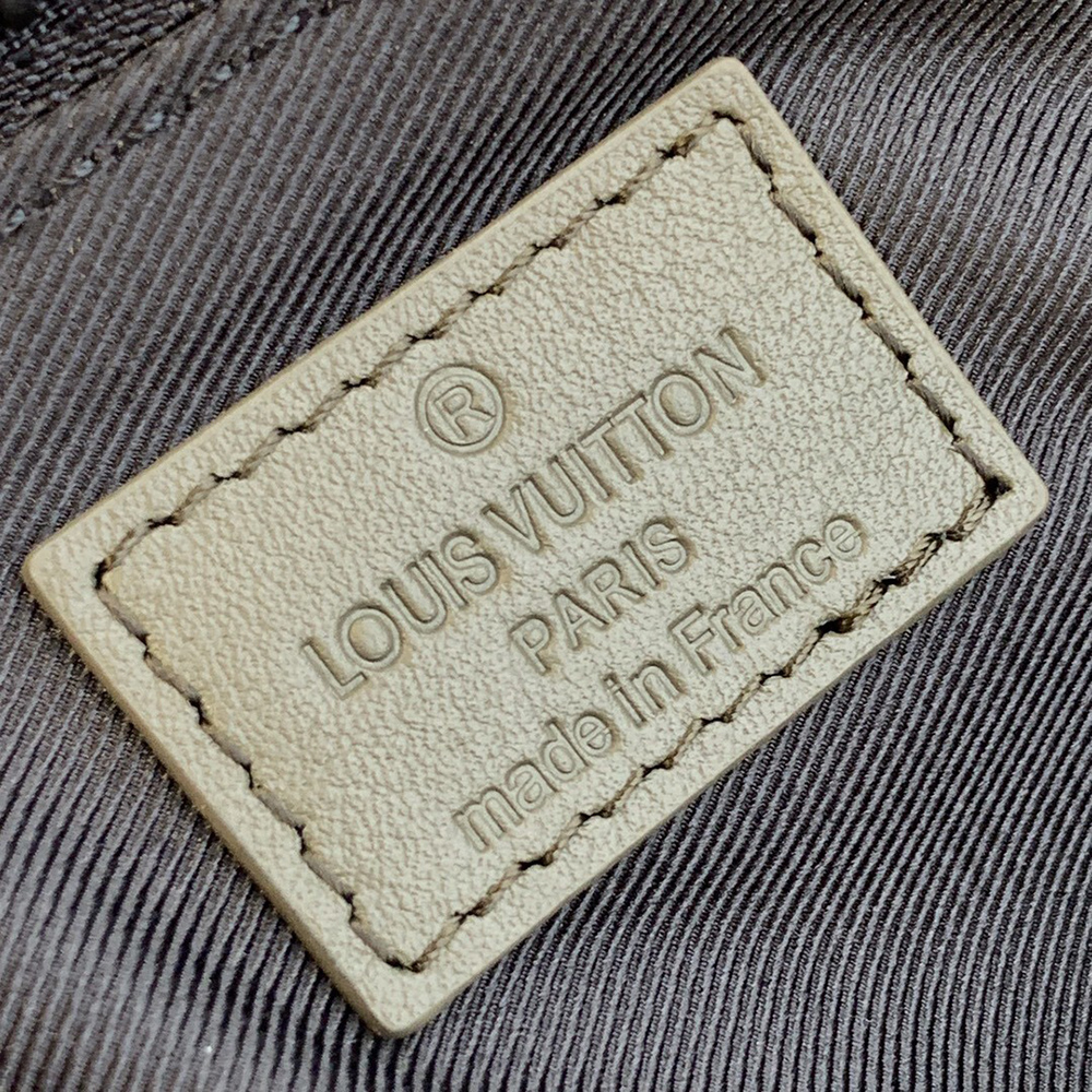 Louis Vuitton Bags M57955 27*17*13cm