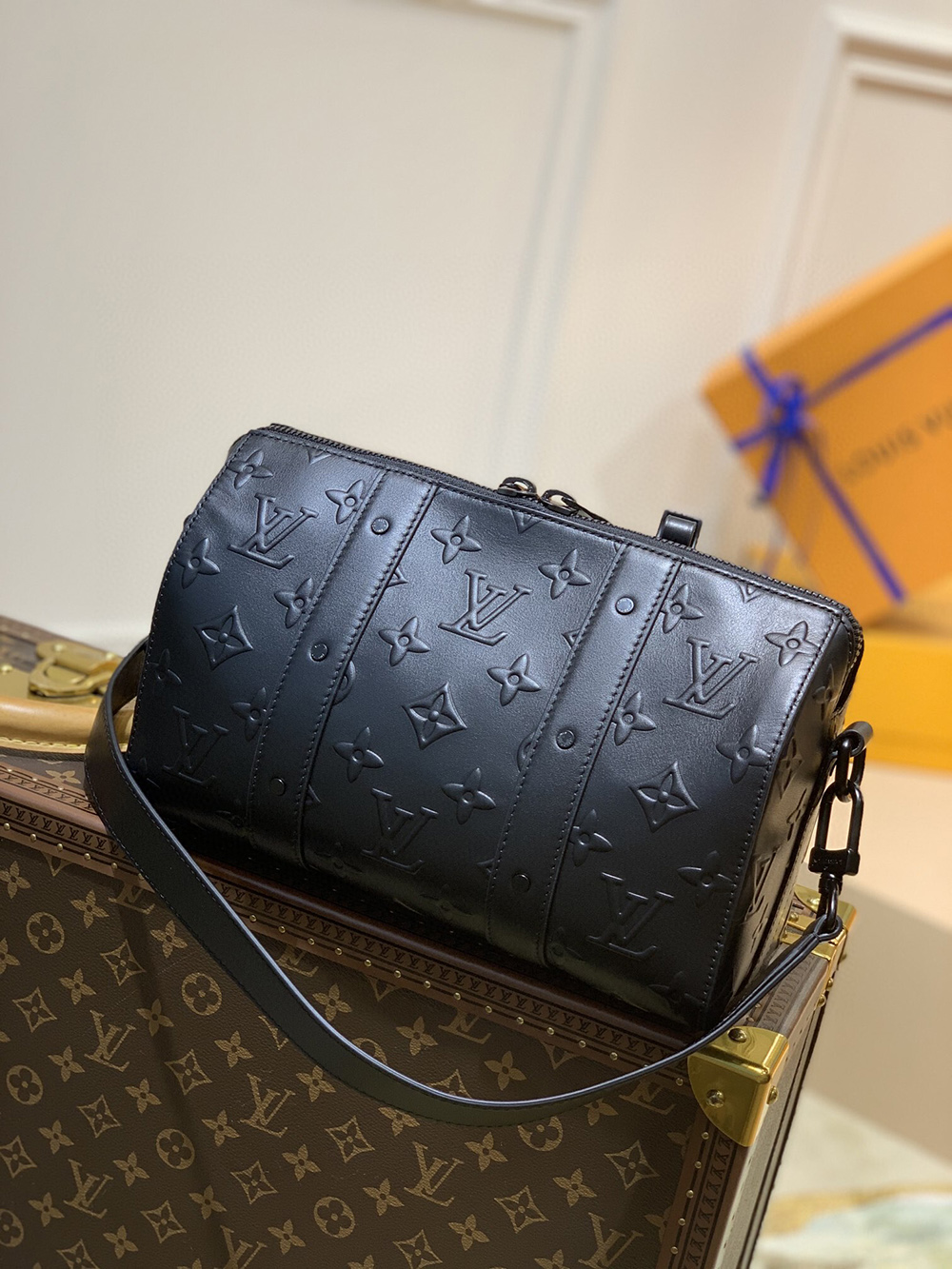 Louis Vuitton Bags M57955 27*17*13cm