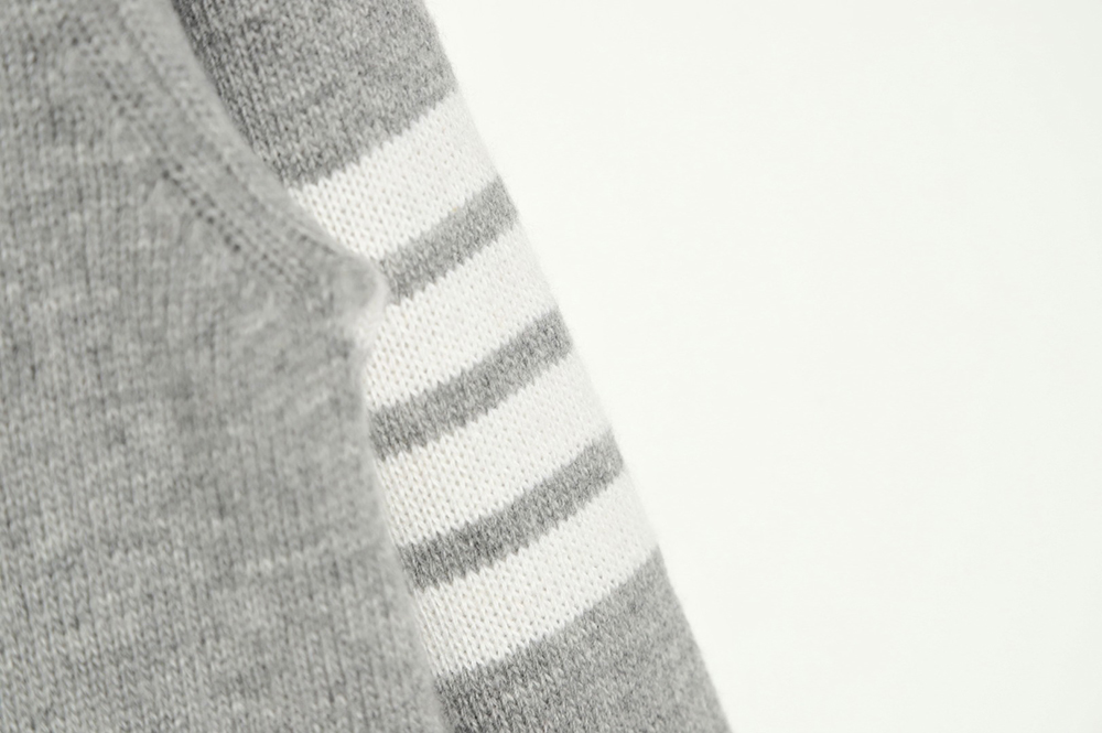 THOM BROWNE 21FW Three-Button Australian Wool Crew Neck Sweater