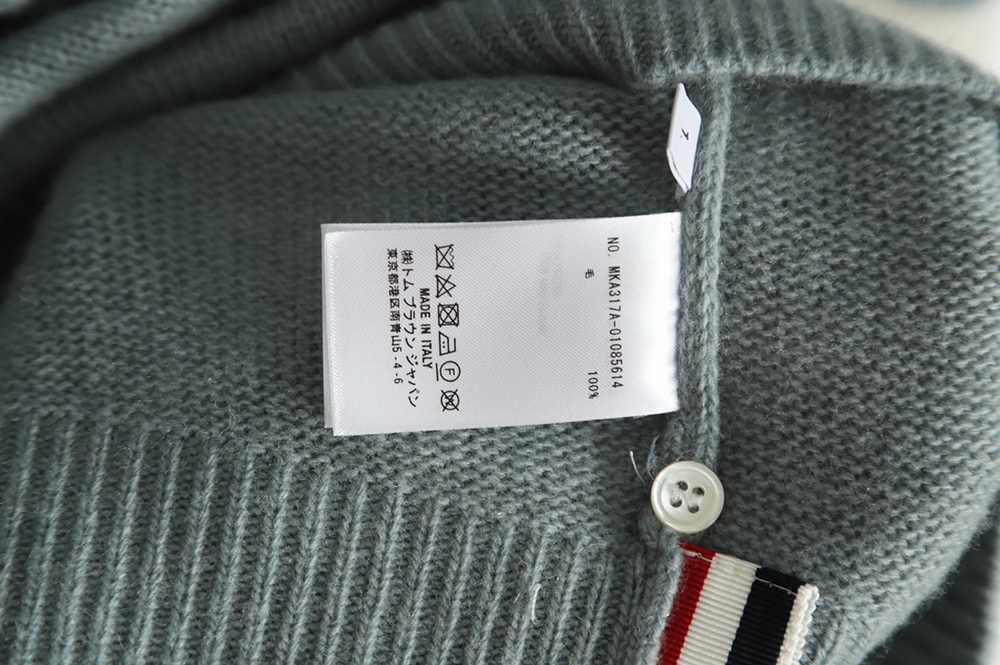 THOM BROWNE 21FW Three-Button Australian Wool Crew Neck Sweater