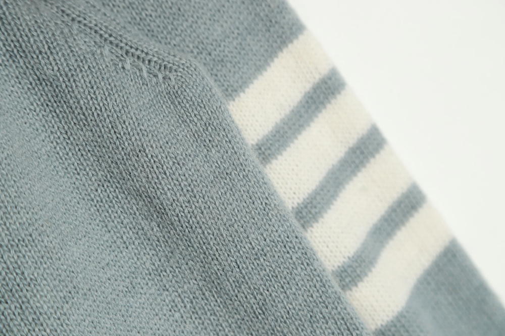 THOM BROWNE 21FW Three-Button Australian Wool Crew Neck Sweater