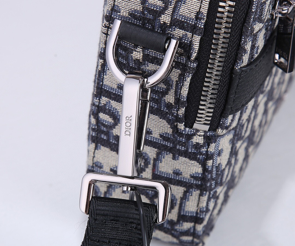 Christian Dior Bags H27E 22*15*6cm