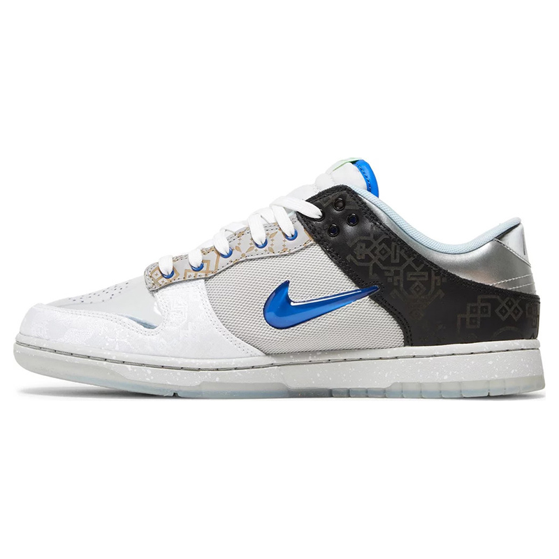 CLOT x Dunk Low SP ''What The'' With Trading Card