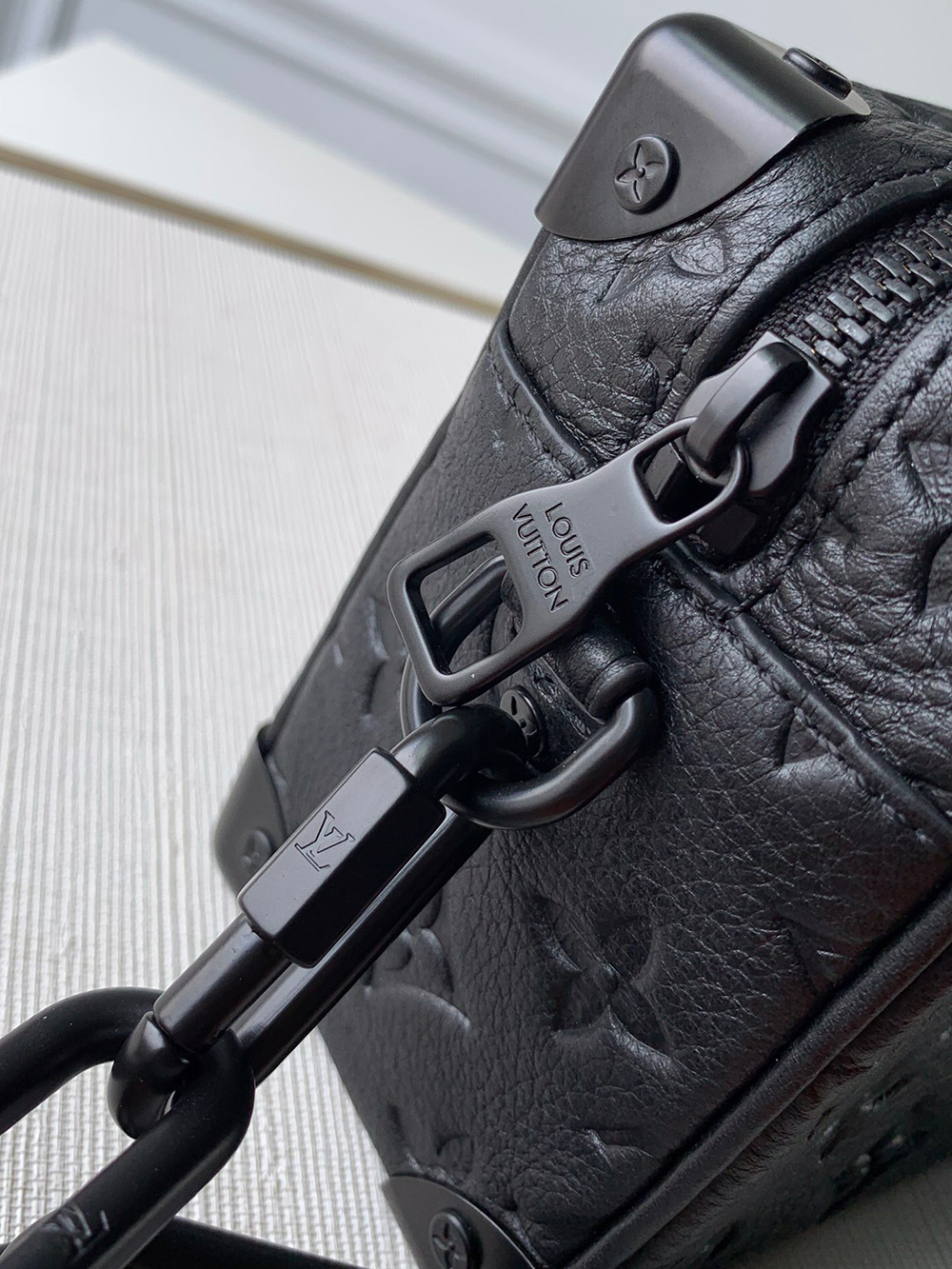 Louis Vuitton Bags N55702 18*13*8cm