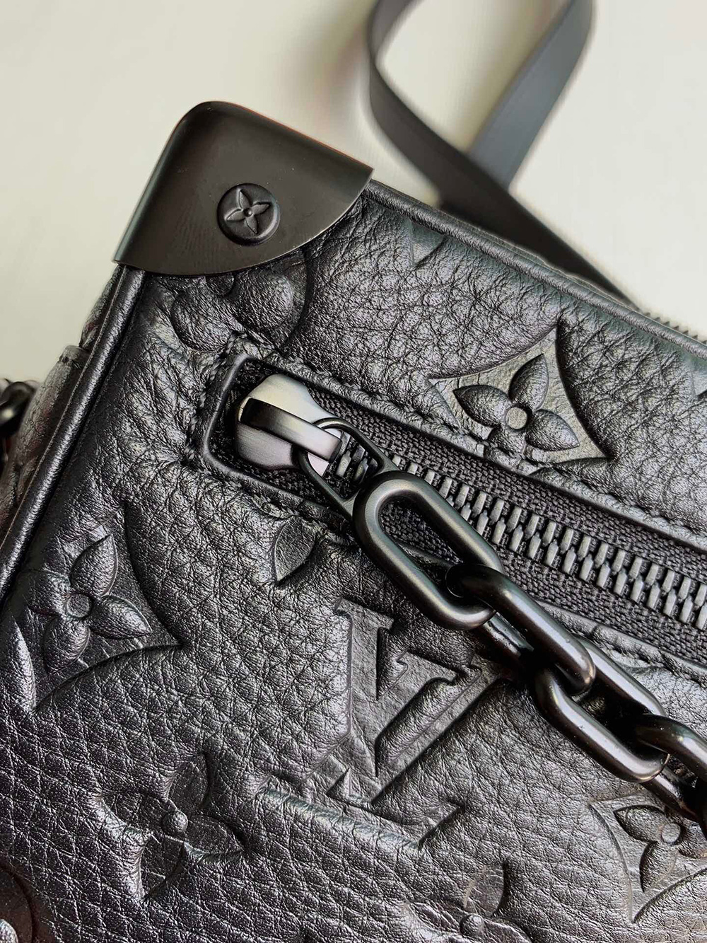 Louis Vuitton Bags N55702 18*13*8cm