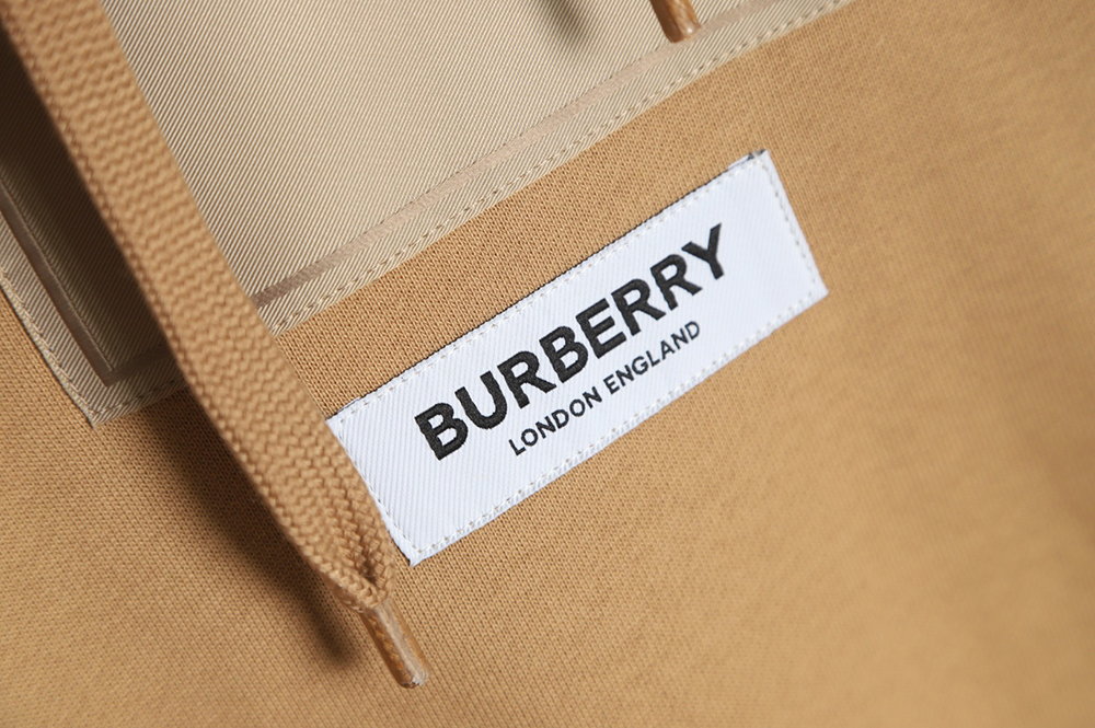 Burberry 22FW Chest Patch Hoodie