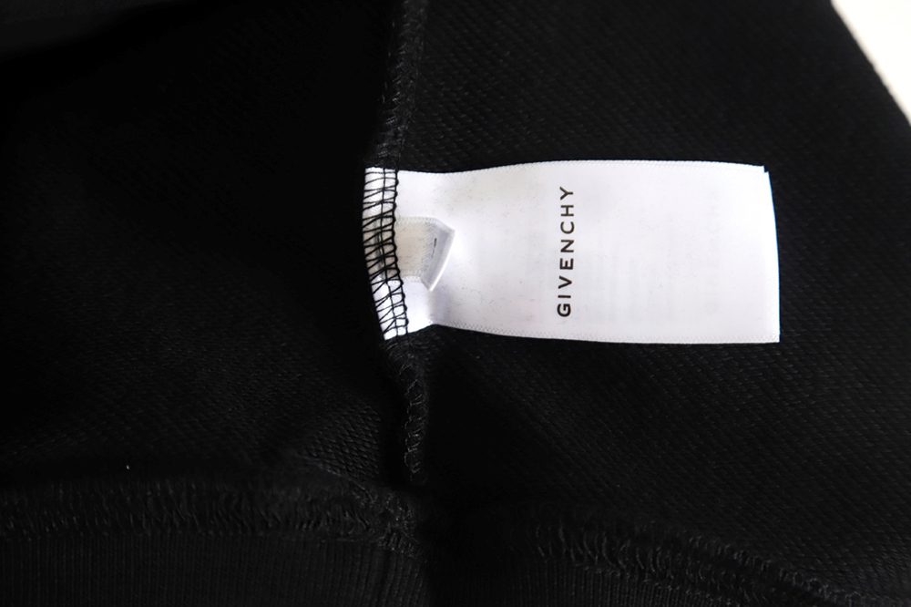 Givenchy 22SS Reversed Letters Crewneck Sweatshirt