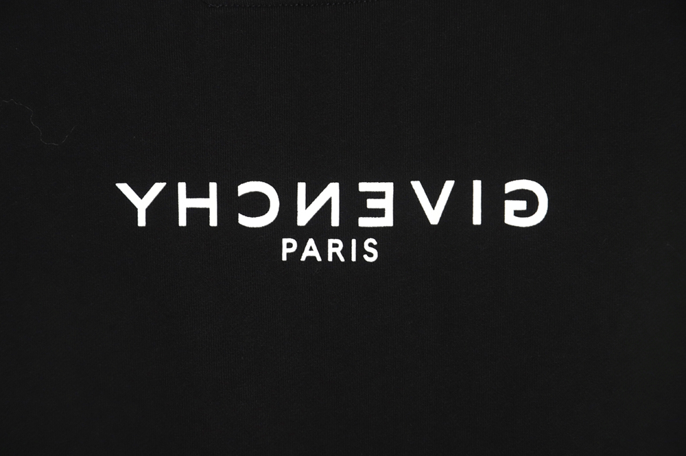 Givenchy 22SS Reversed Letters Crewneck Sweatshirt