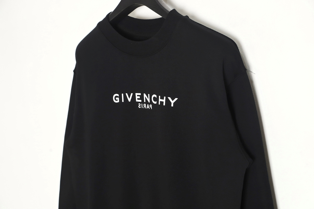Givenchy 22SS Reversed Letters Crewneck Sweatshirt
