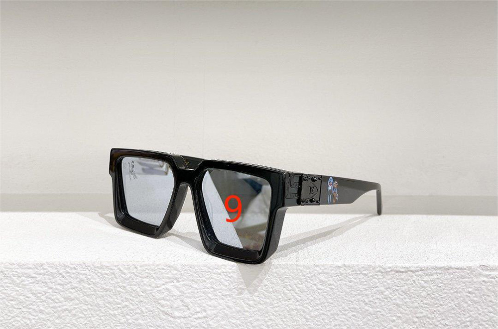 Louis Vuitton eyeglasses M96006WN