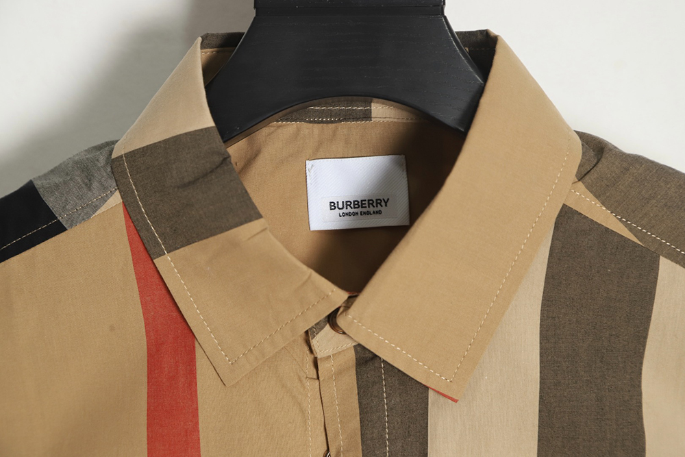 Burberry classic large plaid color block plaid shirt