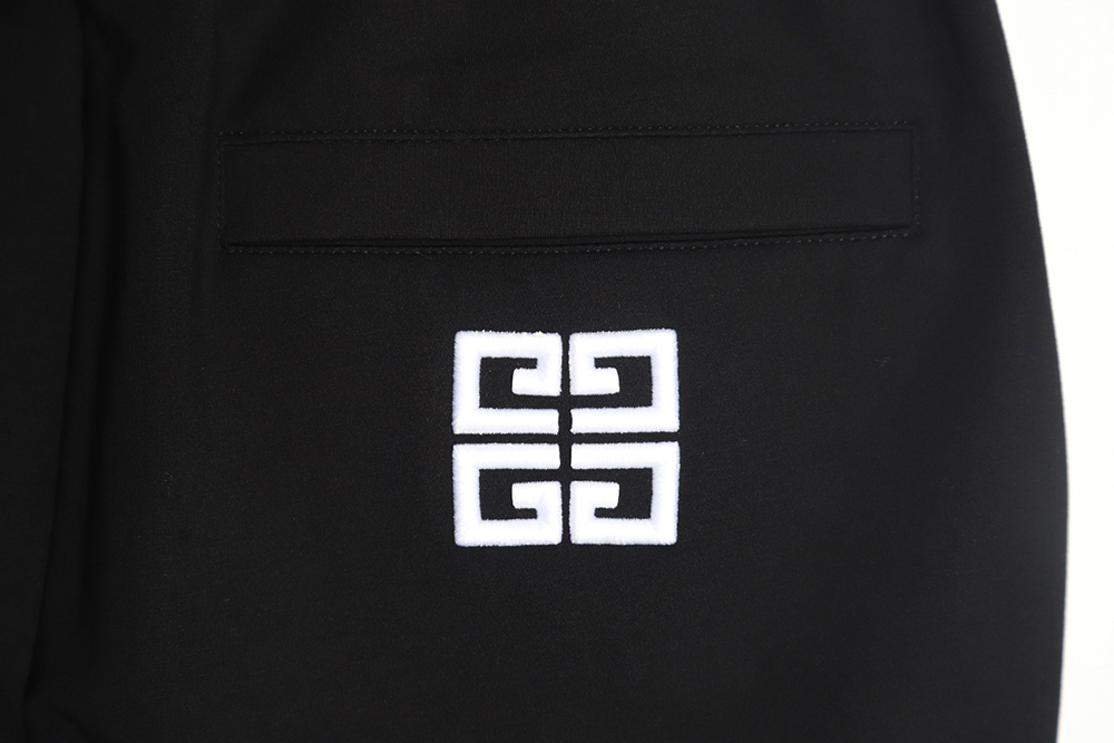 GIVENCHY 23Fw embroidered letter logo trousers