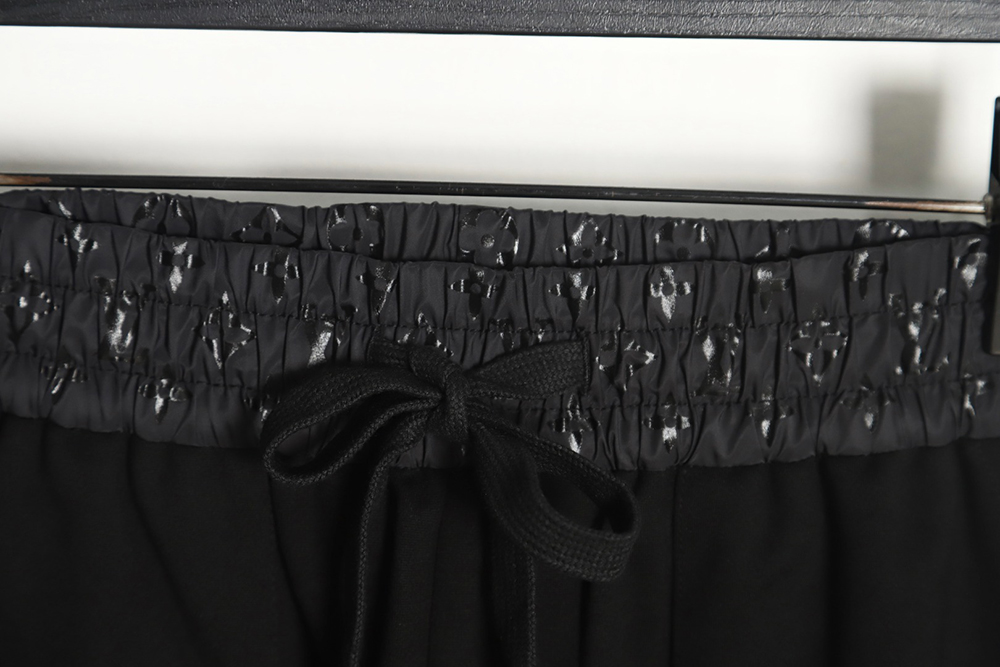Louis Vuitton 23Fw catwalk style embroidered logo trousers