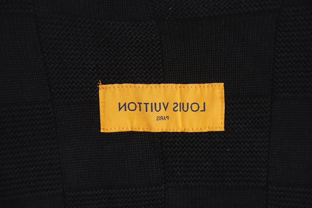 Louis Vuitton 22SS chest pin checkerboard knitted sweater