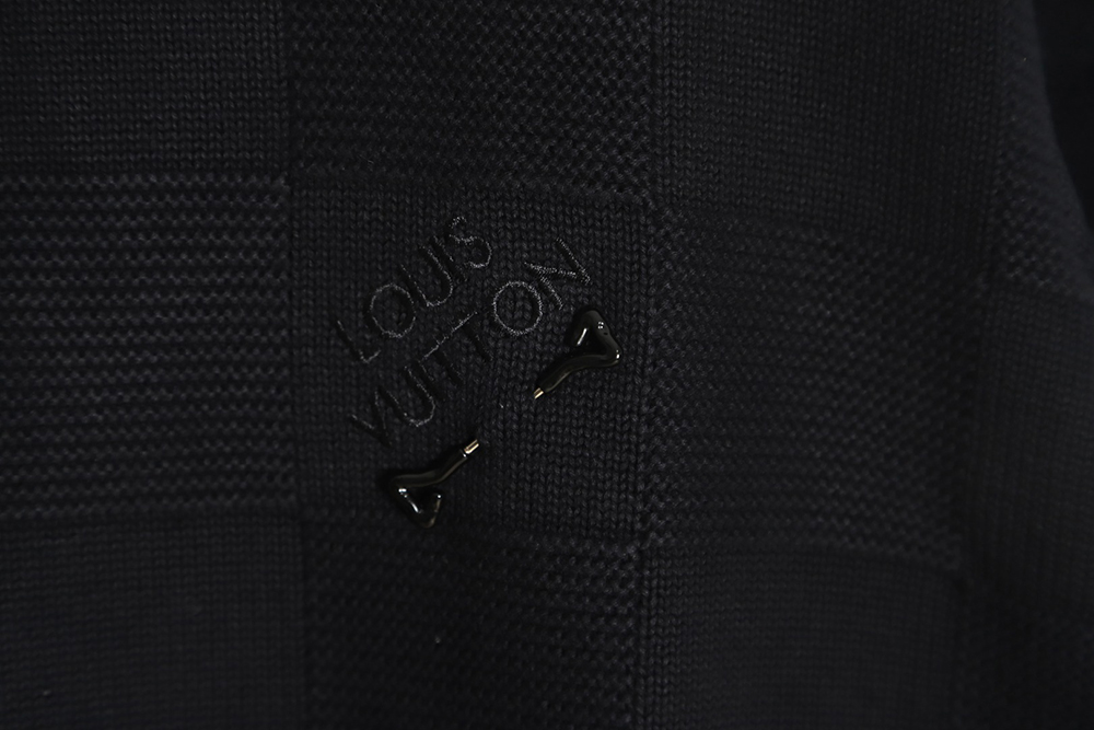 Louis Vuitton 22SS chest pin checkerboard knitted sweater