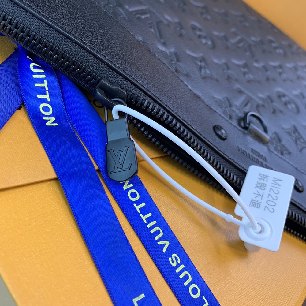 Louis Vuitton Bags M62903 34*25*2cm