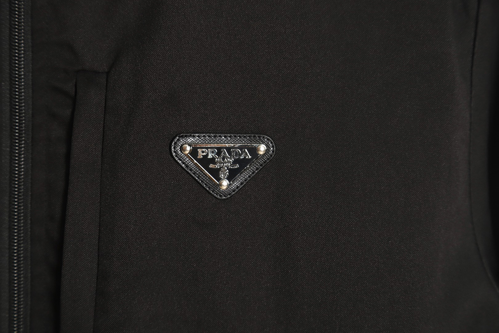 Prada 23FW vertical zipper lapel triangle nylon windproof jacket