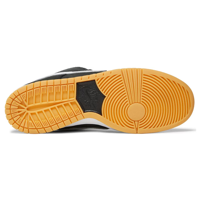 Dunk Low SB 'Black Gum'