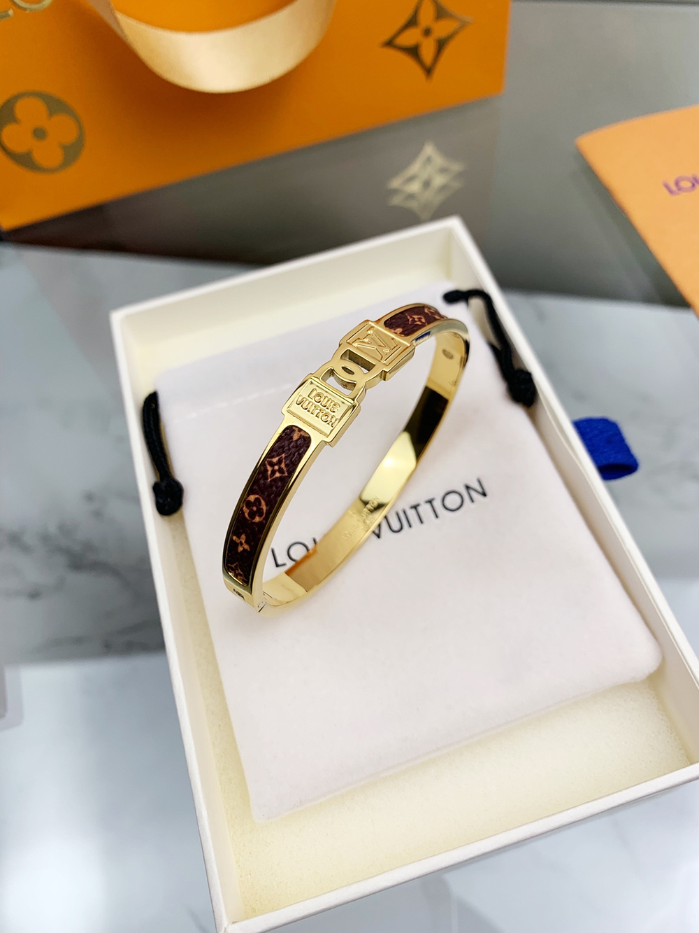 Louis Vuitton Bracelet 635842
