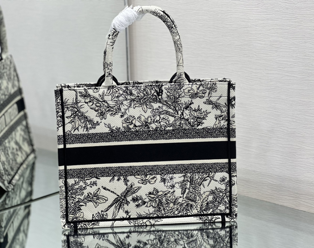 Christian Dior Bags 1296