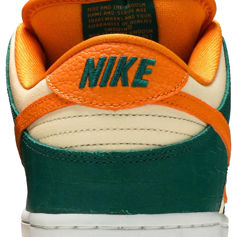 Dunk Low Pro SB 