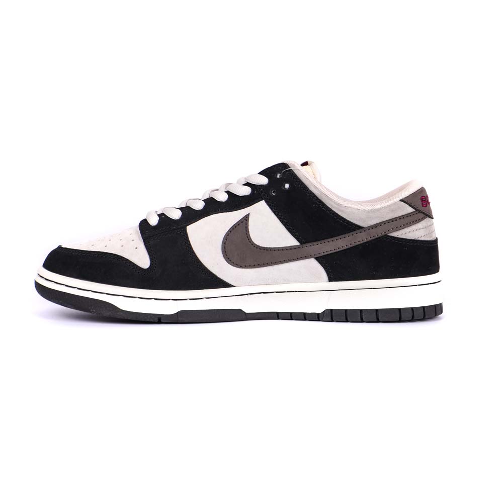 Travis Scott x Playstation x Dunk Low ”PS5″