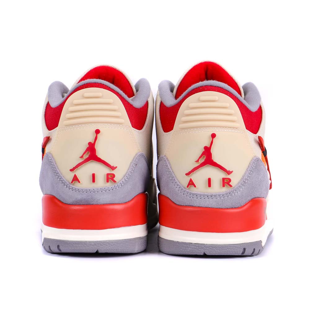 Travis Scott x Air Jordan 3 “Palomino”