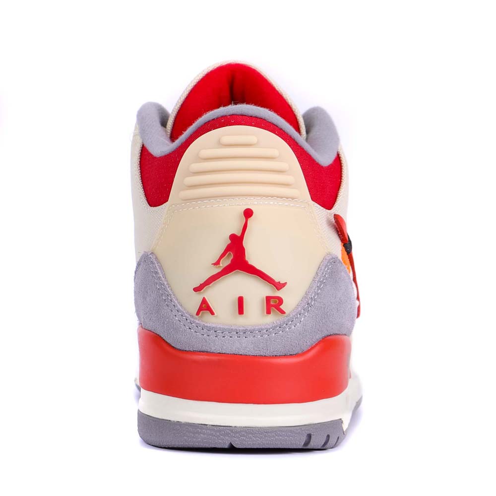 Travis Scott x Air Jordan 3 “Palomino”