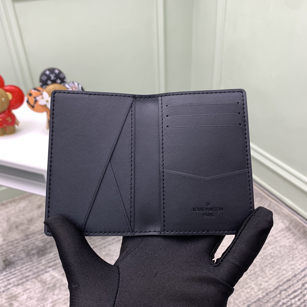 Louis Vuitton Wallets M69044 8*11*1cm