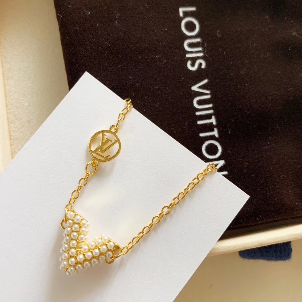 Louis Vuitton Essential V Perle bracelet DF620946