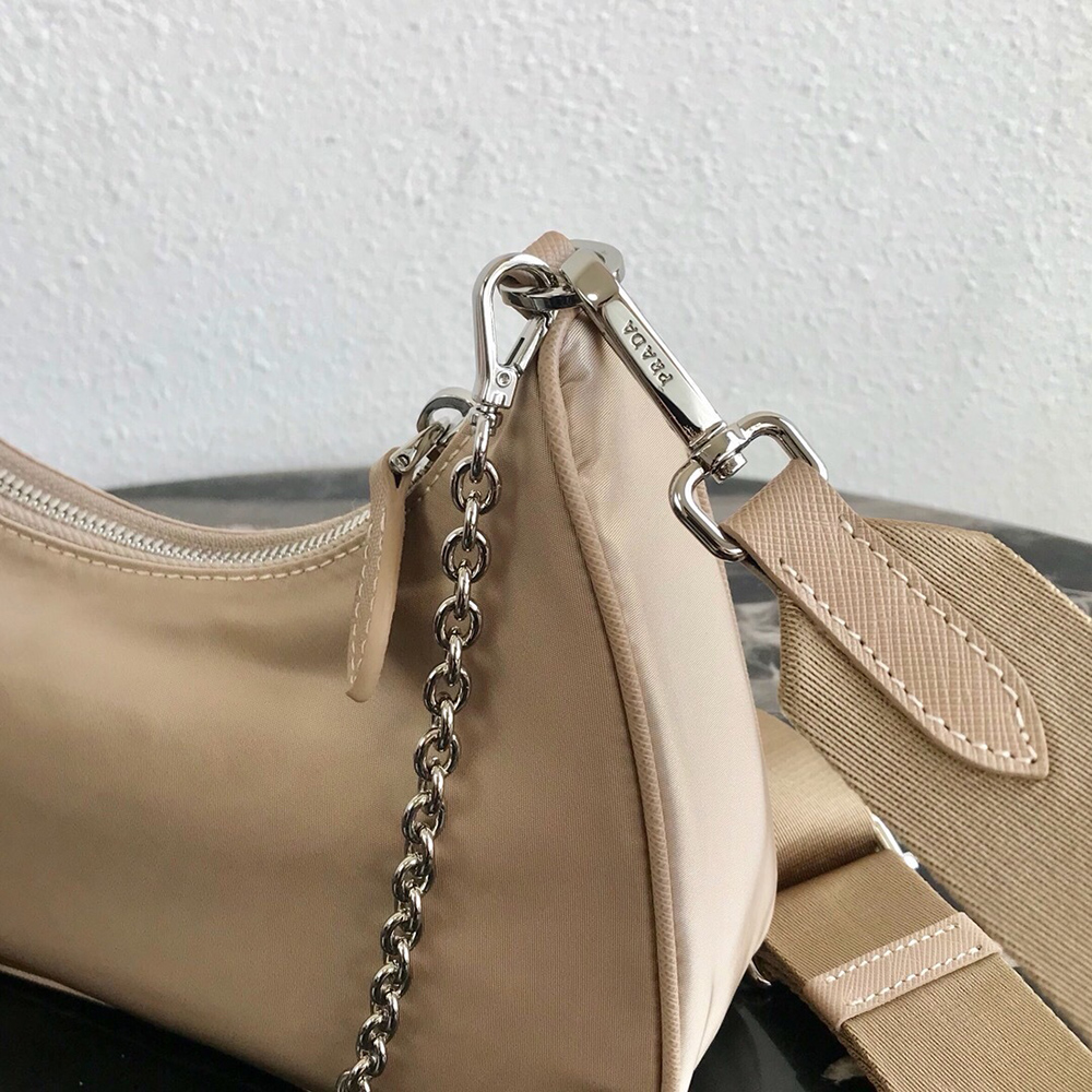 Prada Bags P83890 22*12*6cm
