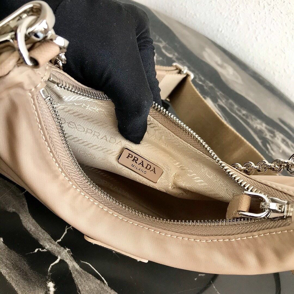 Prada Bags P83890 22*12*6cm