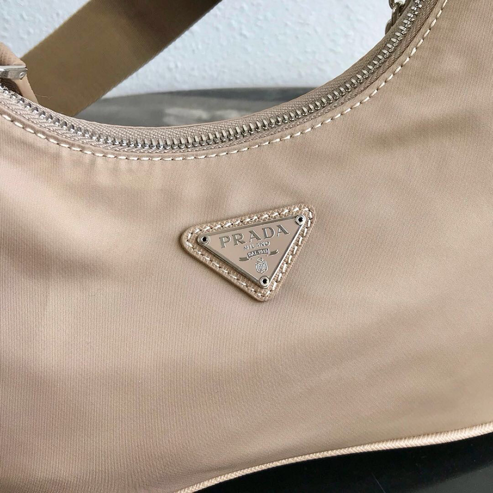 Prada Bags P83890 22*12*6cm