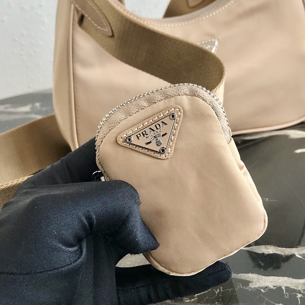 Prada Bags P83890 22*12*6cm