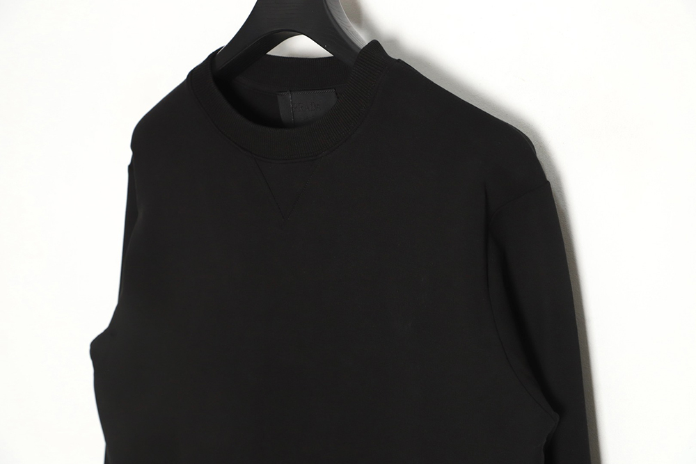 Prada 22Fw triangle pocket crew neck sweatshirt