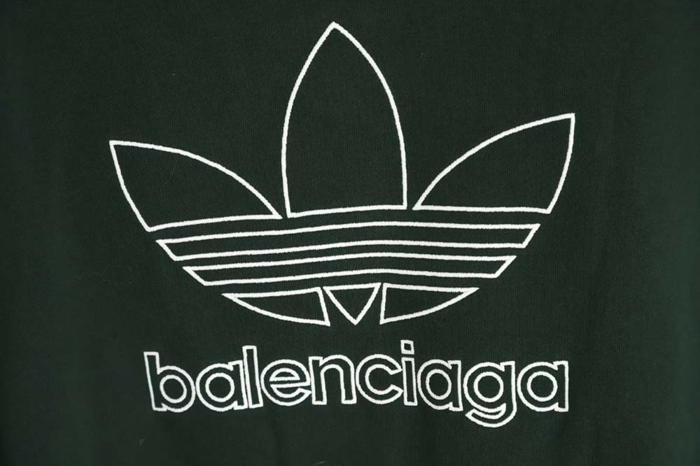 Balenciaga X Adidas Balenciaga co-branded clover embroidered hoodie
