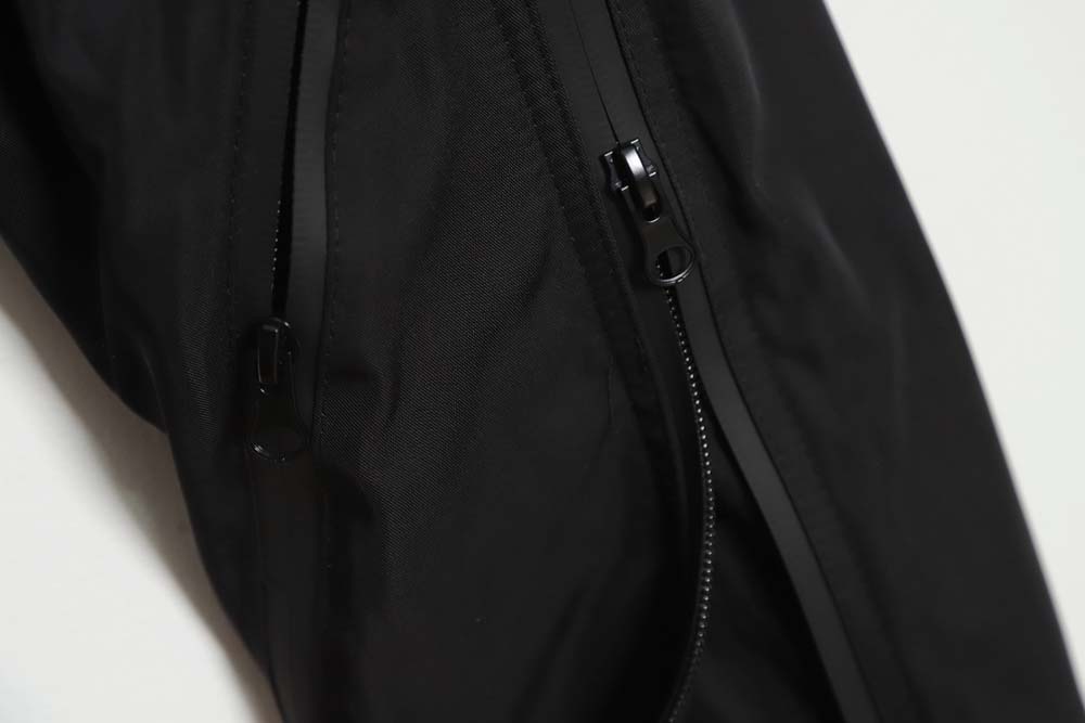 FAR.ARCHIVE\FAR ARCHIVE Functional waterproof zipper trousers