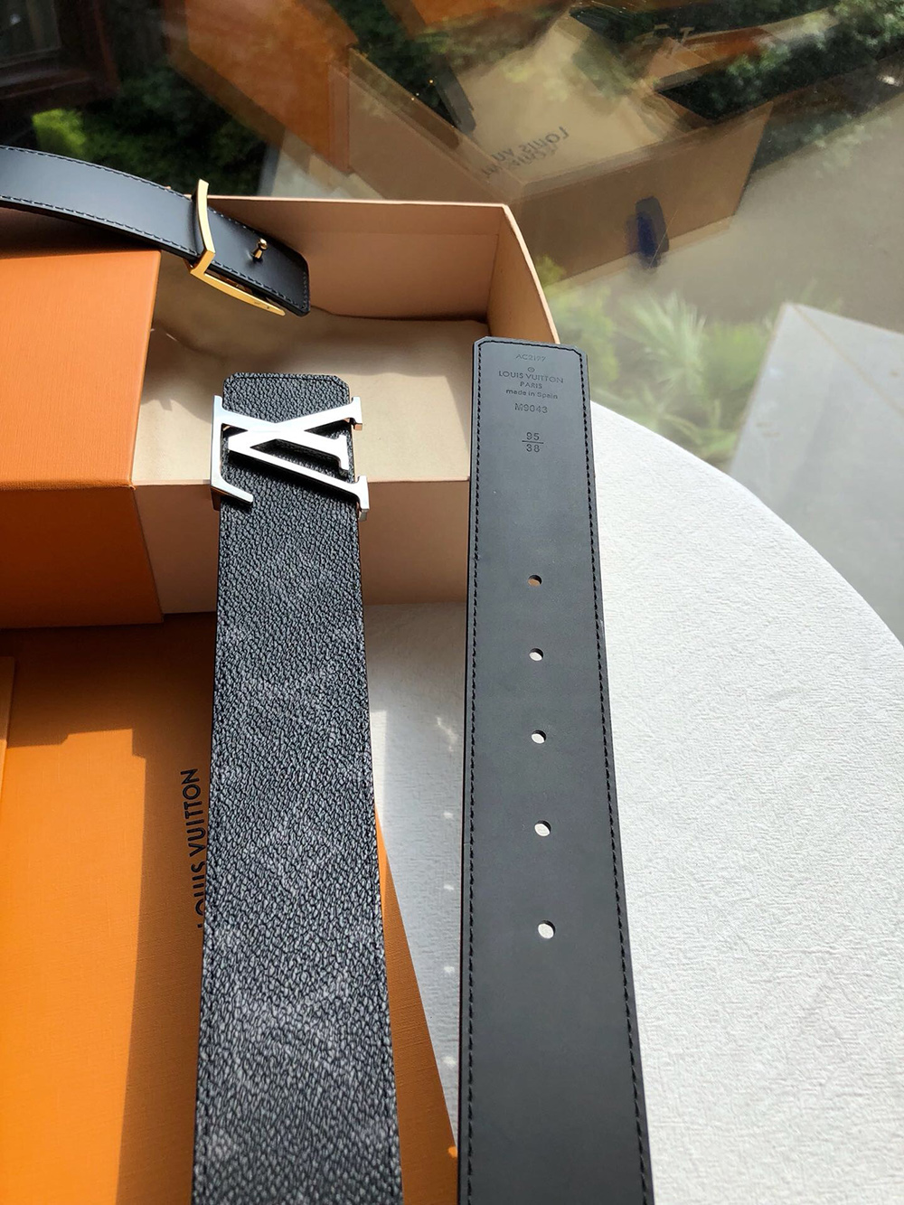 Louis Vuitton Belts M9043 40mm