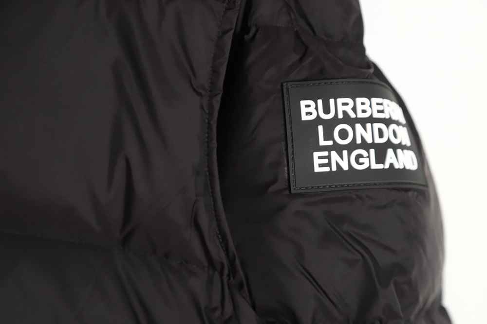 Burberry 21Fw detachable sleeve down jacket