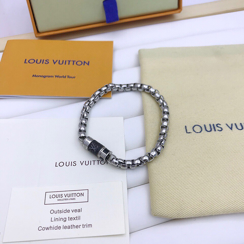 Louis Vuitton Bracelet M62592 19CM