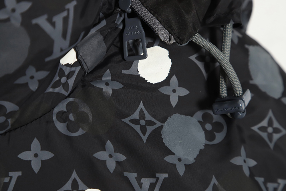Louis Vuitton x Yayoi Kusama 23FW joint polka dot down jacket