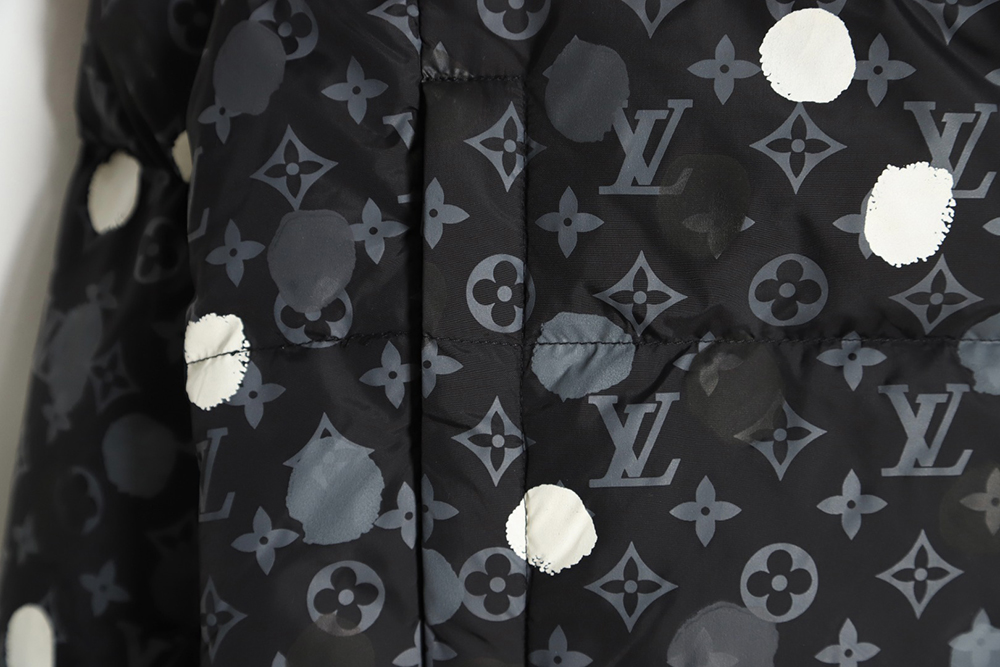 Louis Vuitton x Yayoi Kusama 23FW joint polka dot down jacket
