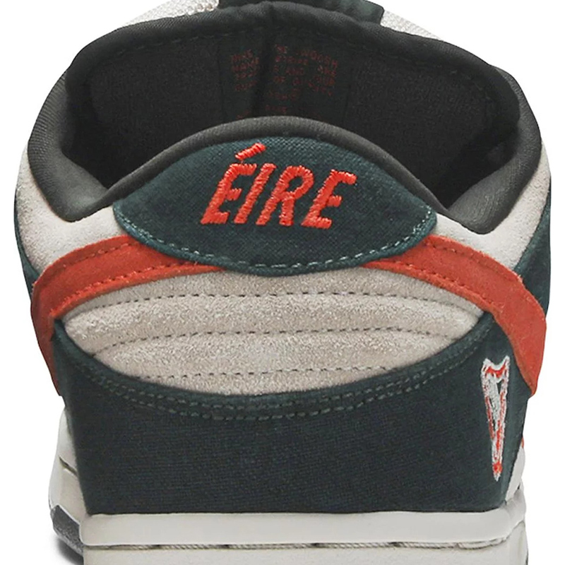 Dunk Low Pro SB 