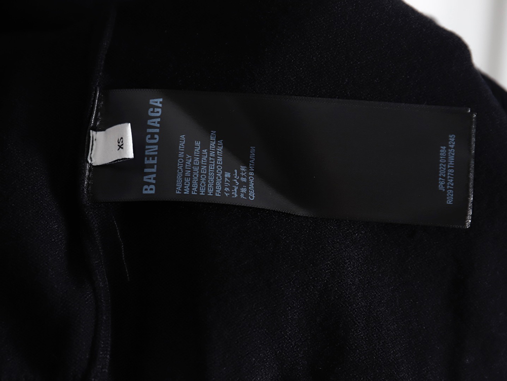 Balenciaga 23Fw embroidered cola knit sweater