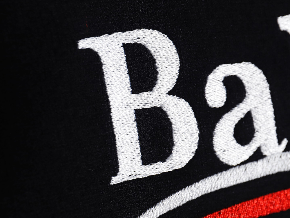 Balenciaga 23Fw embroidered cola knit sweater