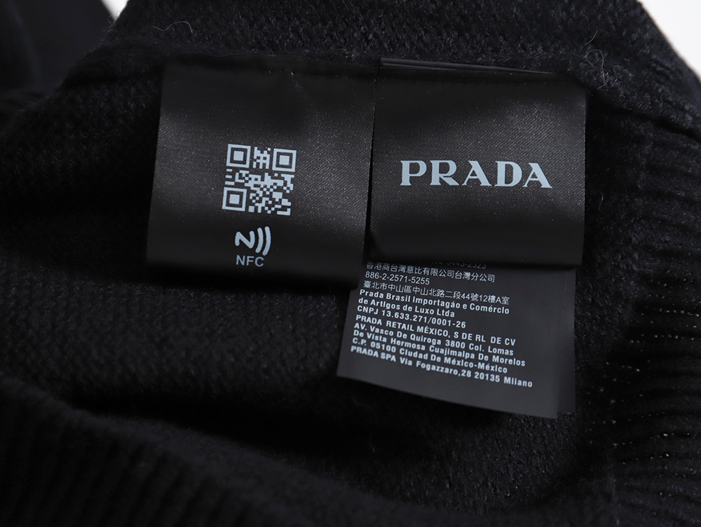 Prada 23FW machine embroidered lettering crew neck sweater