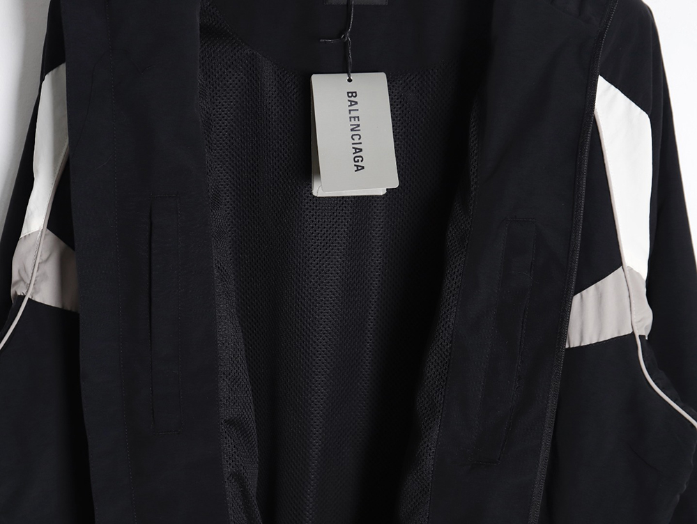 Balenciaga 23FW double-layer stitching embroidered letter jacket